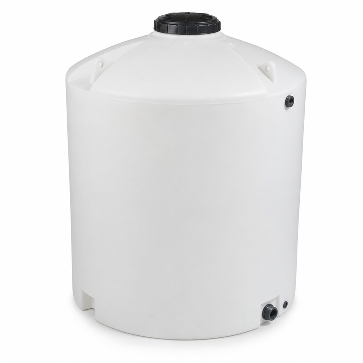 4000 gallon chemtainer plastic water storage tank in white