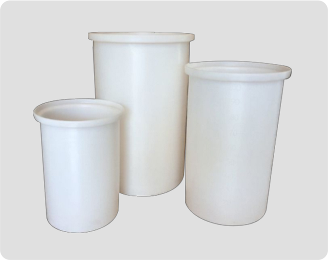 3HDPE - Ronco Plastics. Representative image of the open top cylindrical tank family.