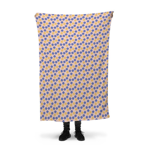 Simple Flower Pattern Fleece Blanket By Artists Collection