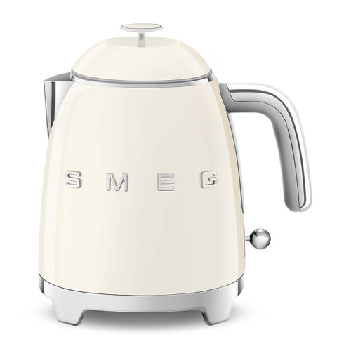 SMEG - Mini Bollitore 50's Style – Panna LUCIDO – KLF05CREU - 2210006133 SMEG - Mini Bollitore 50's Style – Panna LUCIDO – KLF05CREU - 2210006133