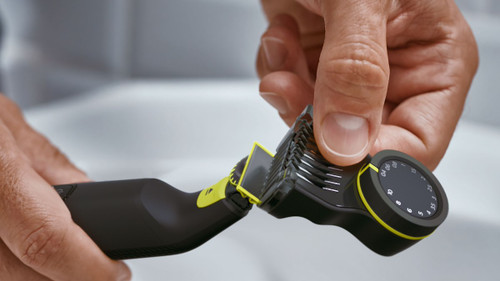 PHILIPS - ONEBLADE PRO 360  FACE + BODY QP6542/15 - 2240019389