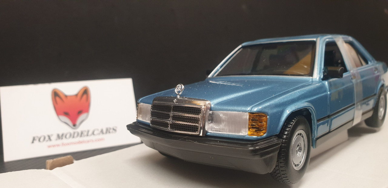 MERCEDES - BENZ 190 E 2.6 BLUE