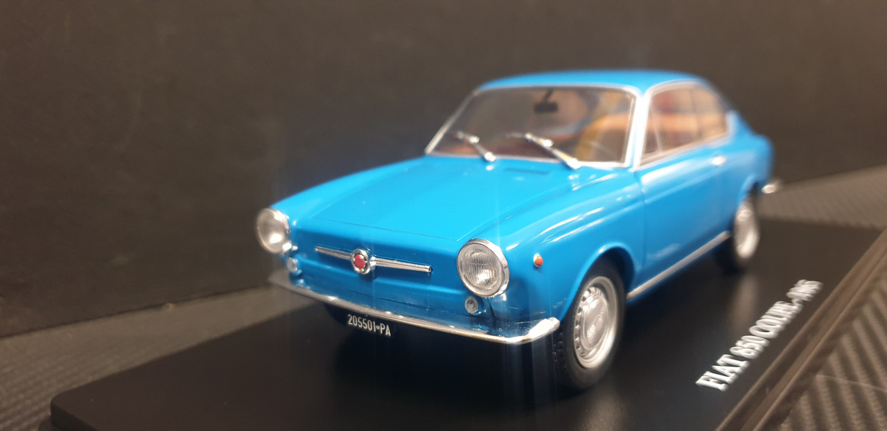FIAT 850 COUPE BLUE