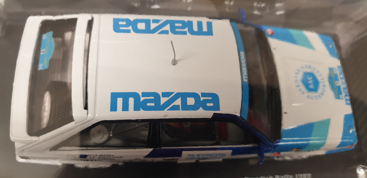 WRC RALLYE 1/24 / MAZDA 323 4WD CARLSSON/CARLSSON RALLYE DE SUEDE 1989