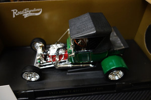 Ford T-Bucket 1923 (top up) Green