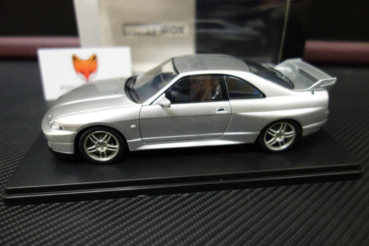 Nissan Skyline GT-R R33 Silver