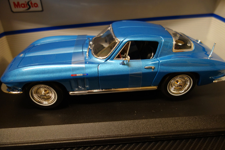 Chevrolet Corvette Stingray Blue