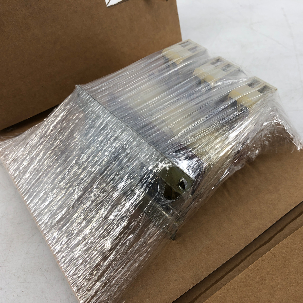 Siemens 4EP32001US00 Terminal Mains Choke 3P 480v 60 Hz New