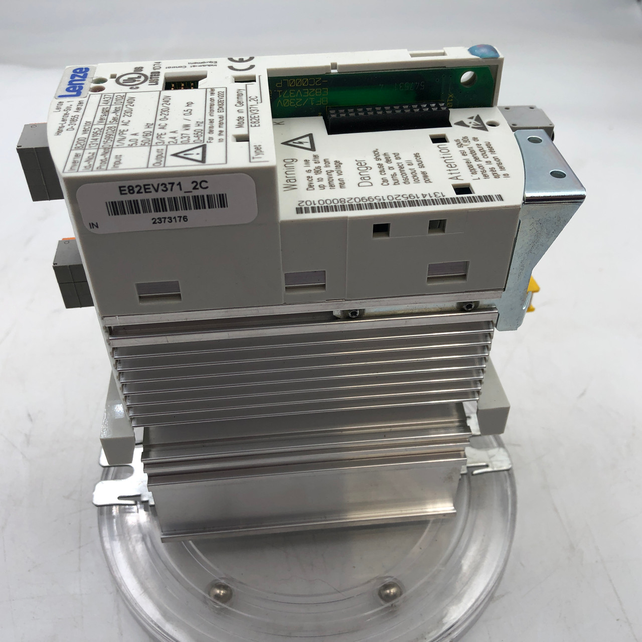 LENZE E82EV371_2C 230-240V 2.4A .37kW INVERTER