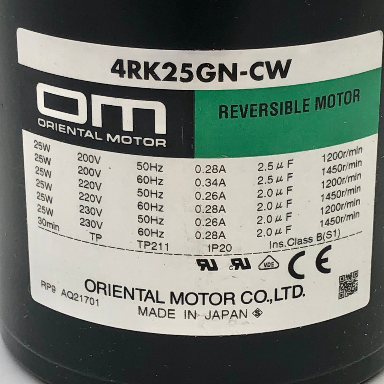 ORIENTAL MOTOR 4RK25GN-CWE REVERSABLE INDUCTION MOTOR 220VAC 25W .28 AMP - NEW