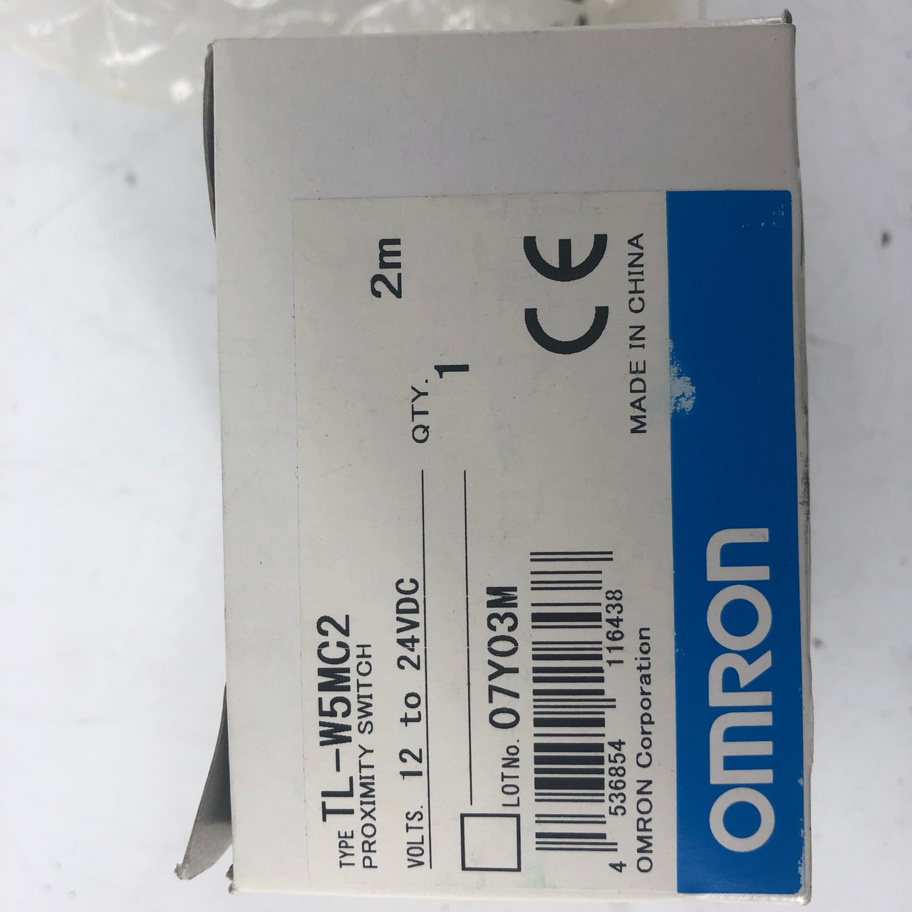 OMRON E3Z-LS61-2 AND TL-W5MC2 PHOTOELECTRIC SWITCHES - NEW