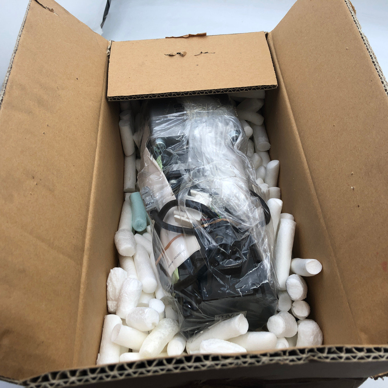 YASKAWA SGMAH-08AAA61D AC SERVO MOTOR W/ SHIMPO VRSF-15D-750 DECELERATOR NEW