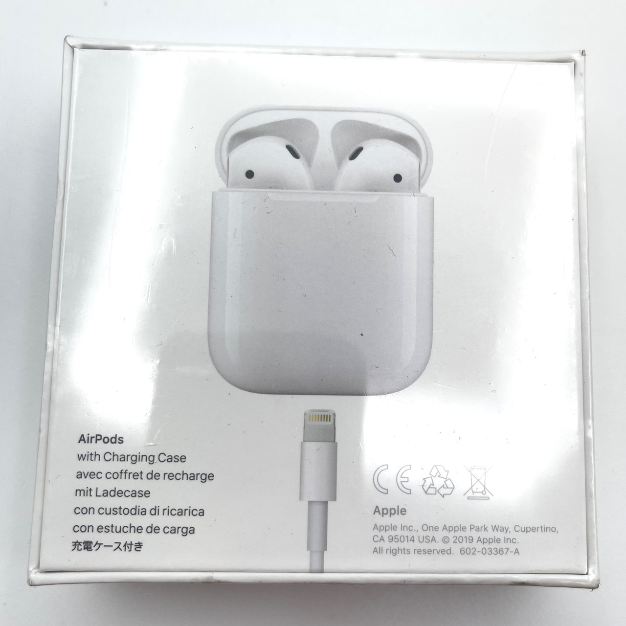 APPLE AIRPODS (2ND GENERATION) WITH CHARGING CASE NEW