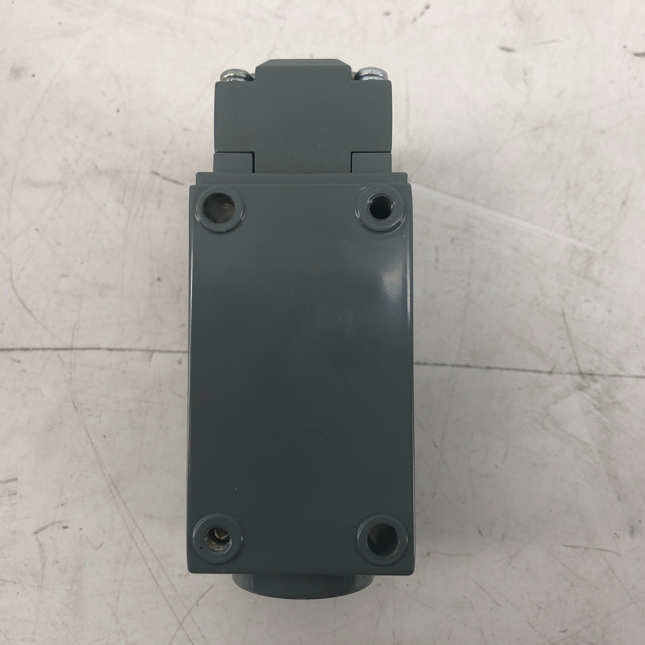 ALLEN-BRADLEY 802T-AP SERIES J OILTIGHT LIMIT SWITCH TYPE 4.13 - NEW