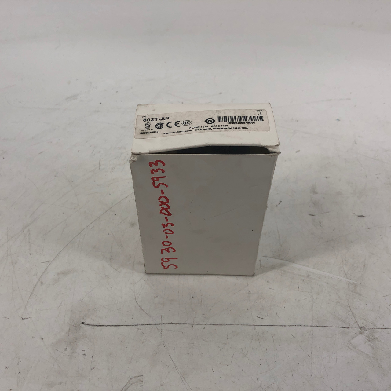 ALLEN-BRADLEY 802T-AP SERIES J OILTIGHT LIMIT SWITCH TYPE 4.13 - NEW