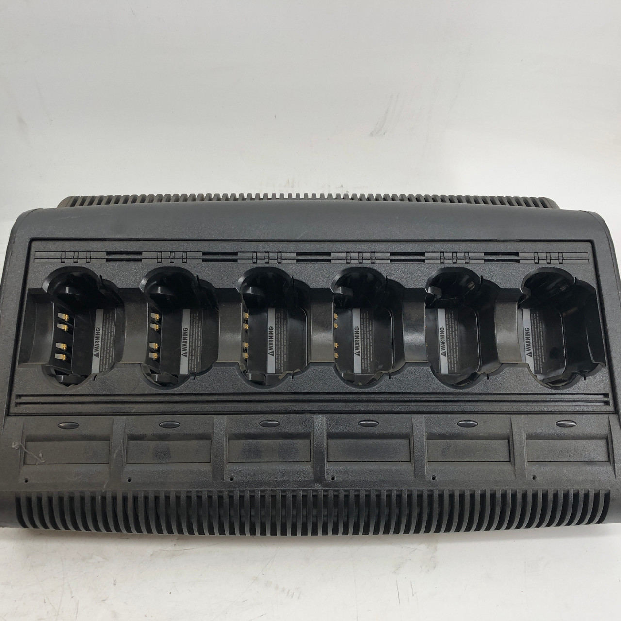 MOTOROLA WPLN4121BR 6 BAY TWO WAY RADIO BASE CHARGER