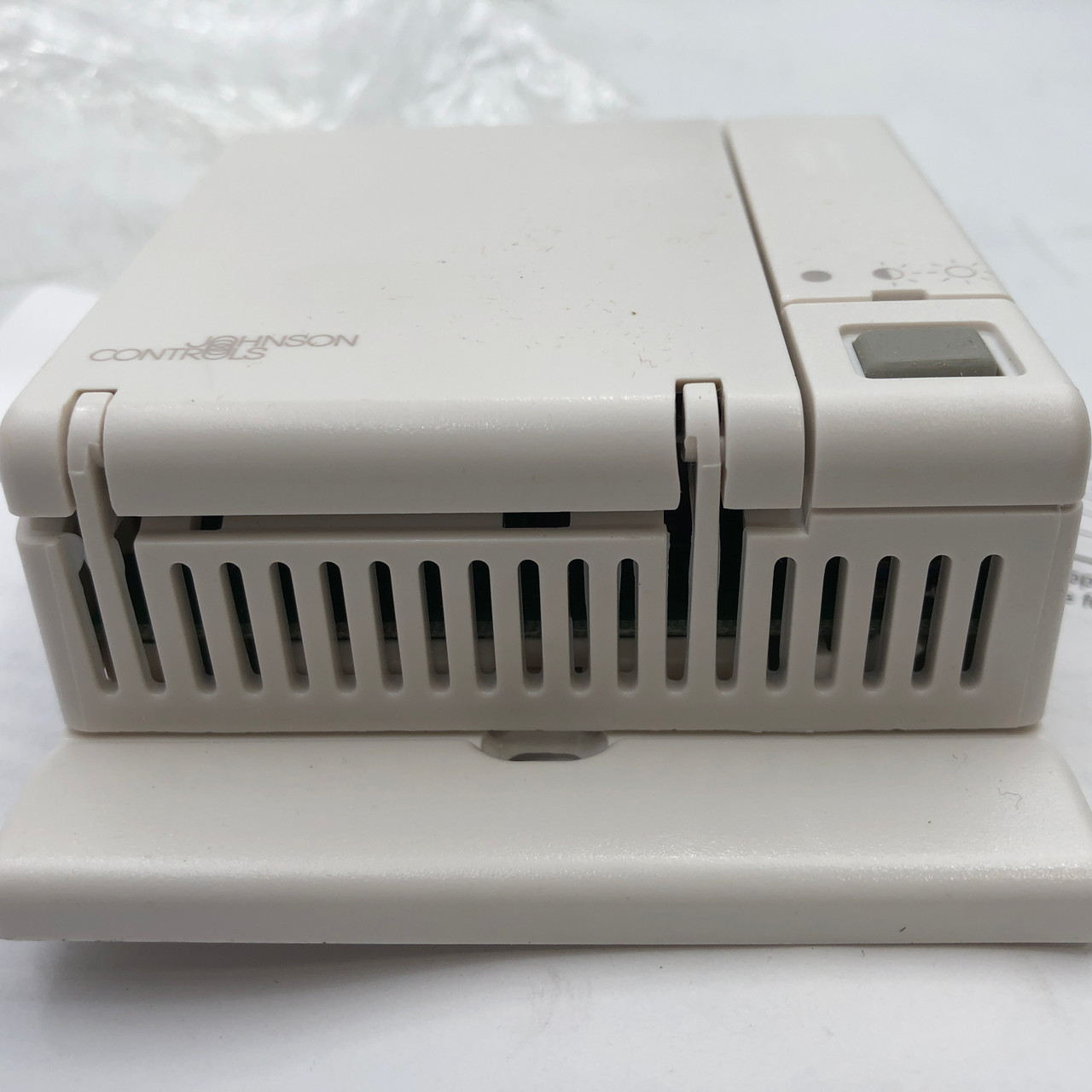 JOHNSON CONTROLS TE-67NT-0N00 1K NICKEL SENSOR TERMINAL BLOCK - NEW