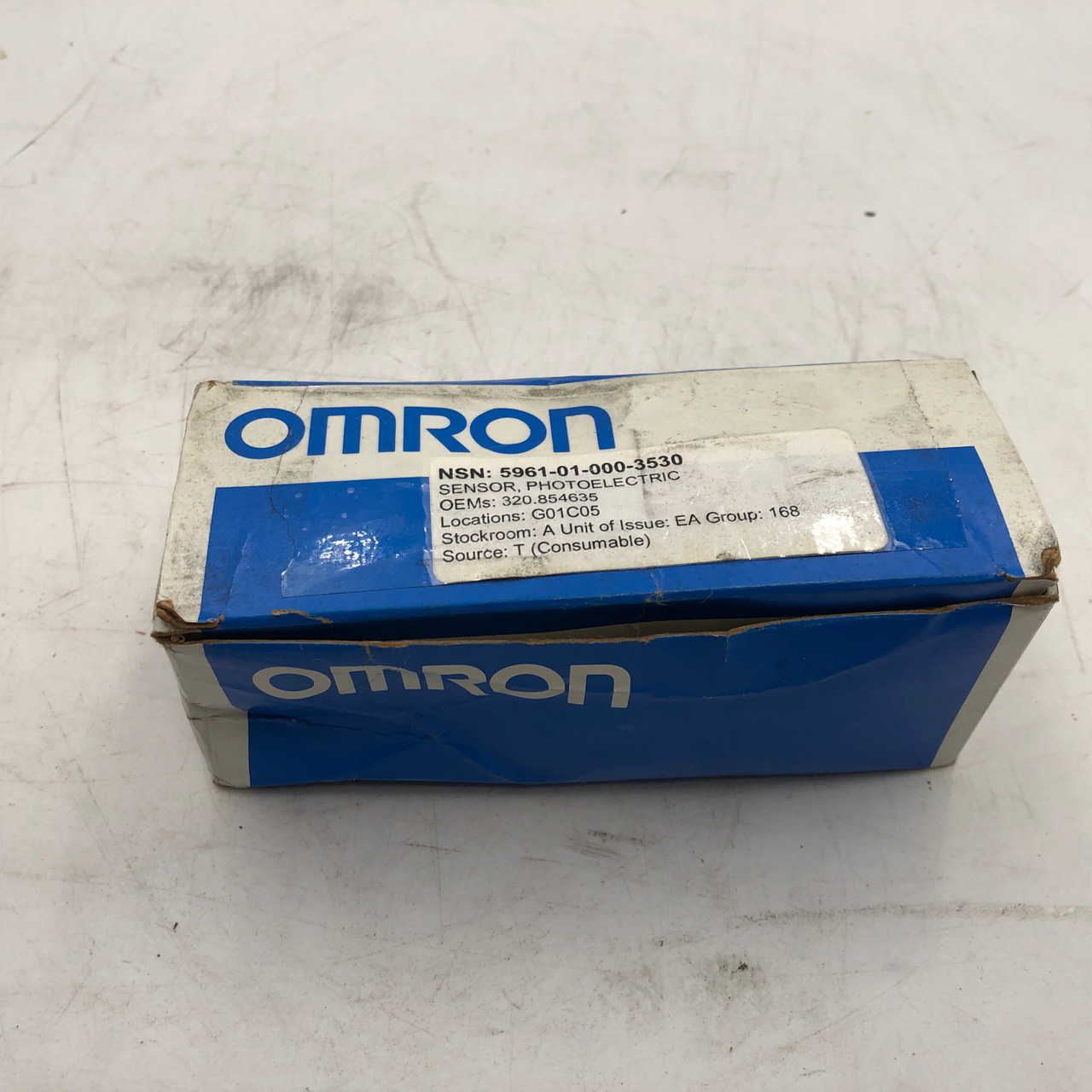 OMRON E3S-DS30E4 12/25VDC PHOTOELECTRIC SENSOR PRE-WIRED - NEW