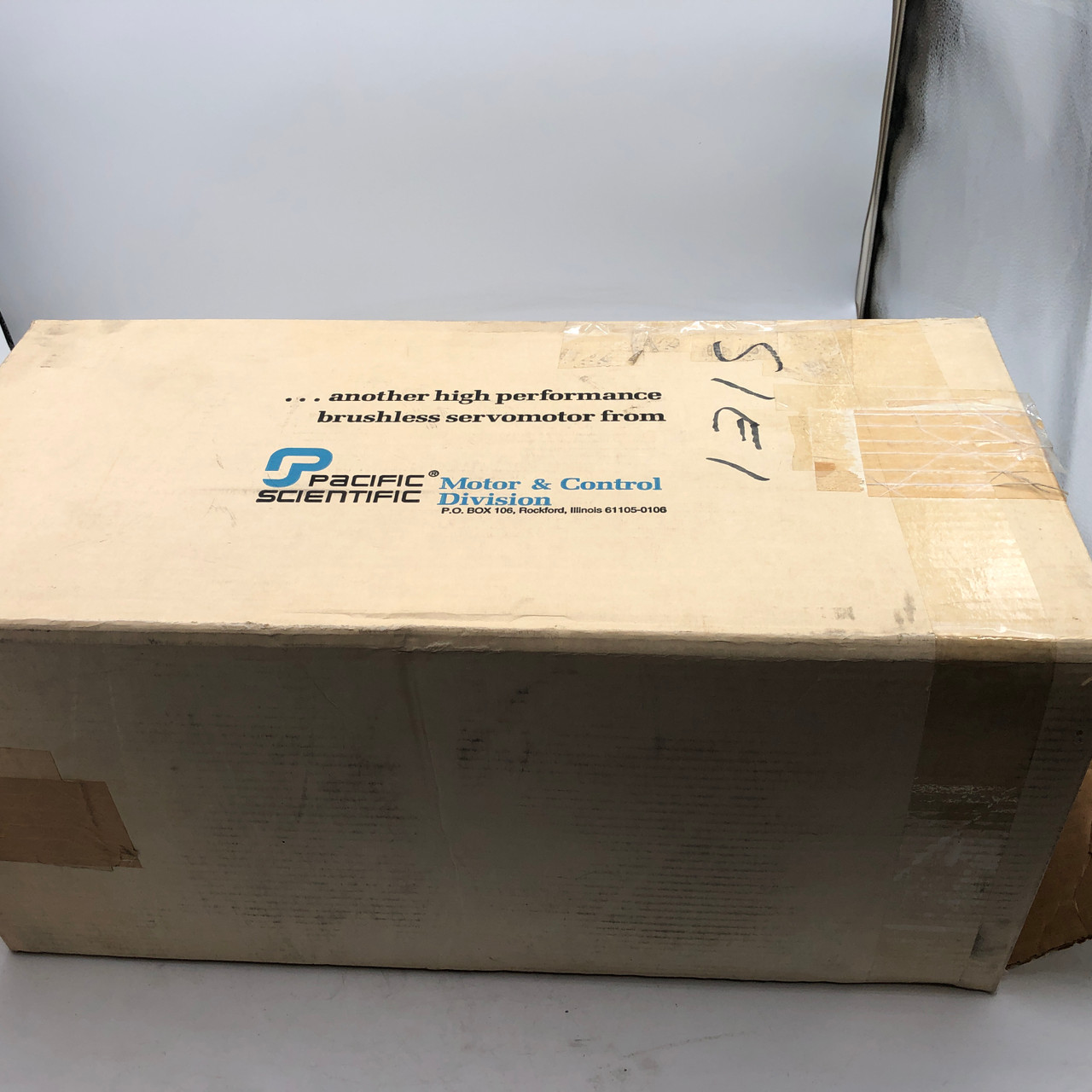 PACIFIC SCIENTIFIC R46GSNA-R2-NS-NV-04 3.7 OHMS BRUSHLESS SERVOMOTOR - NEW
