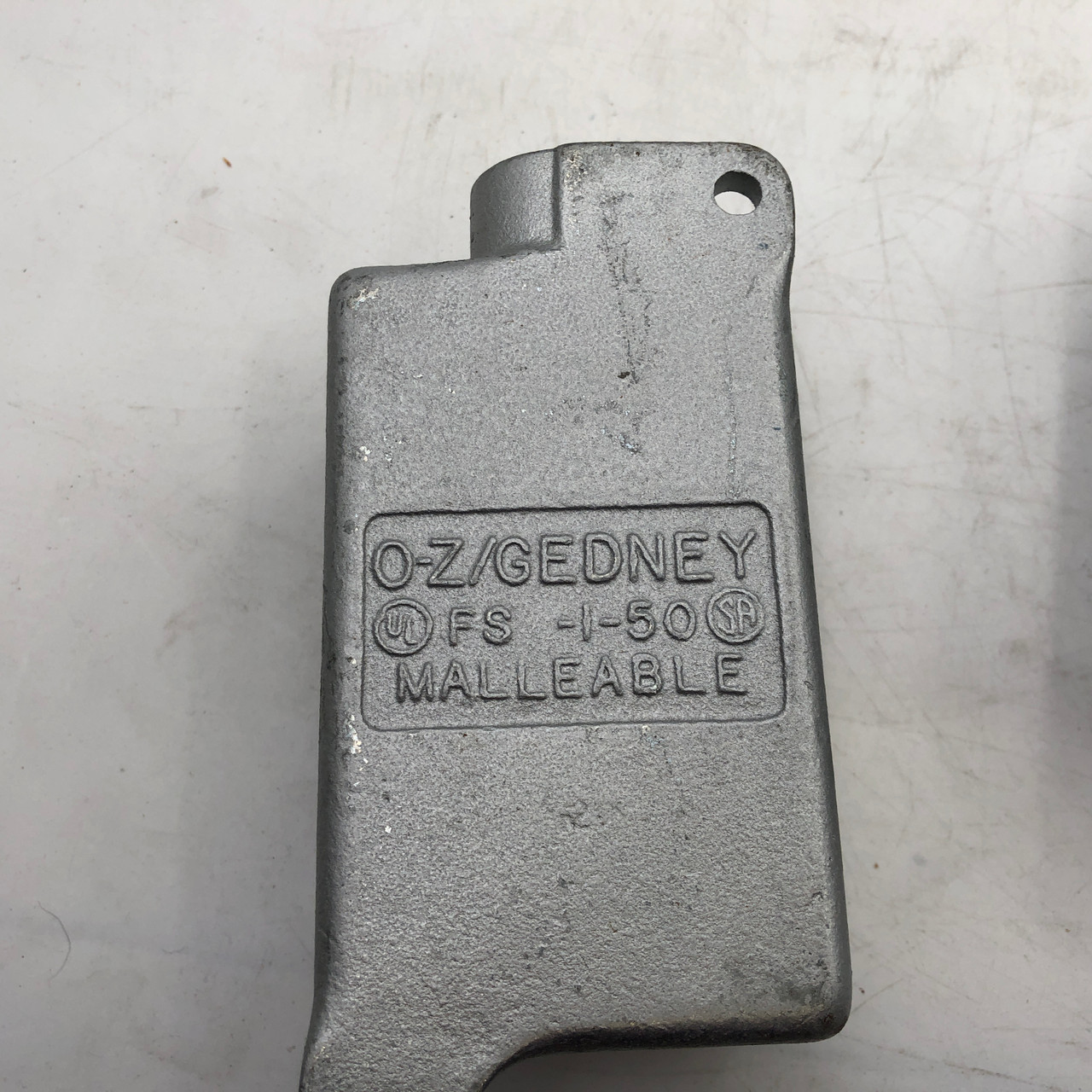 O-Z/GEDNEY FS150 Device Box Type FS Heavy Duty Shallow 1 Outlet 1 Gang NEW