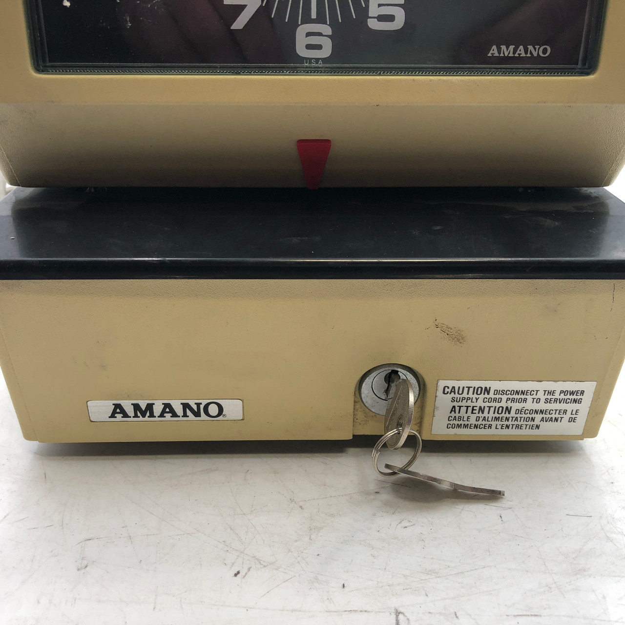 AMANO 3609 SERIES 3500/3600 VINTAGE TIMECLOCK W/ KEYS