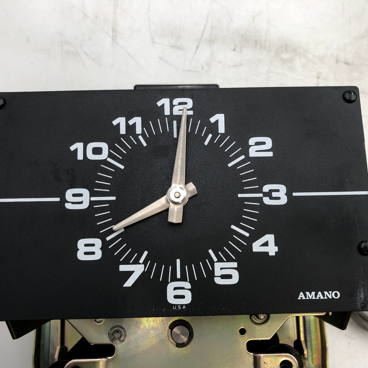 AMANO 3609 SERIES 3500/3600 VINTAGE TIMECLOCK W/ KEYS