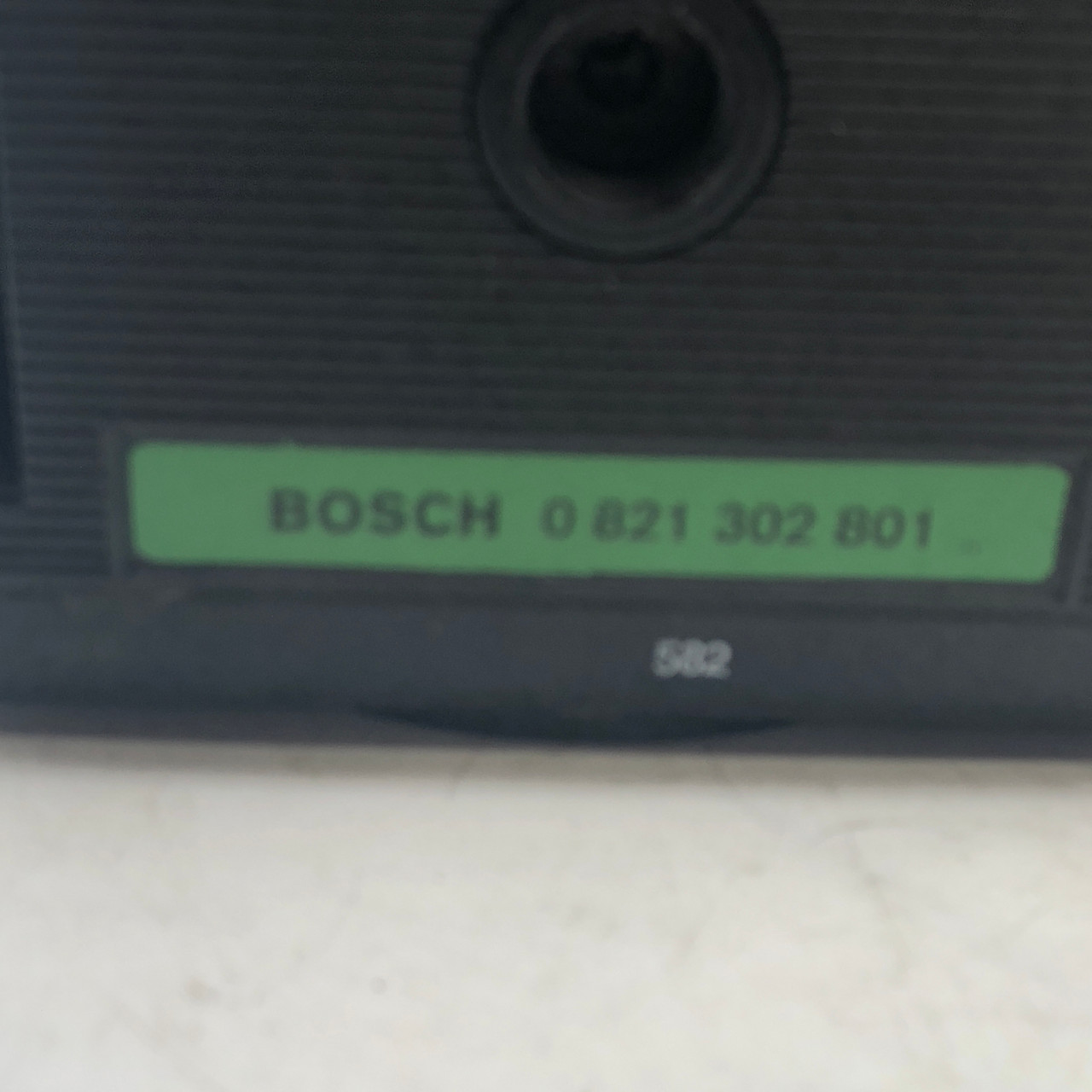 BOSCH 0-821-302-801 REGULATOR - NEW