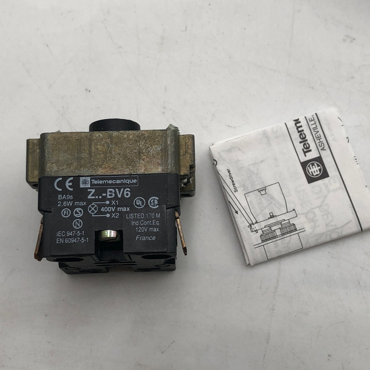 TELEMECANIQUE ZB2BV63 22mm Diameter 120VAC Light Module NEW