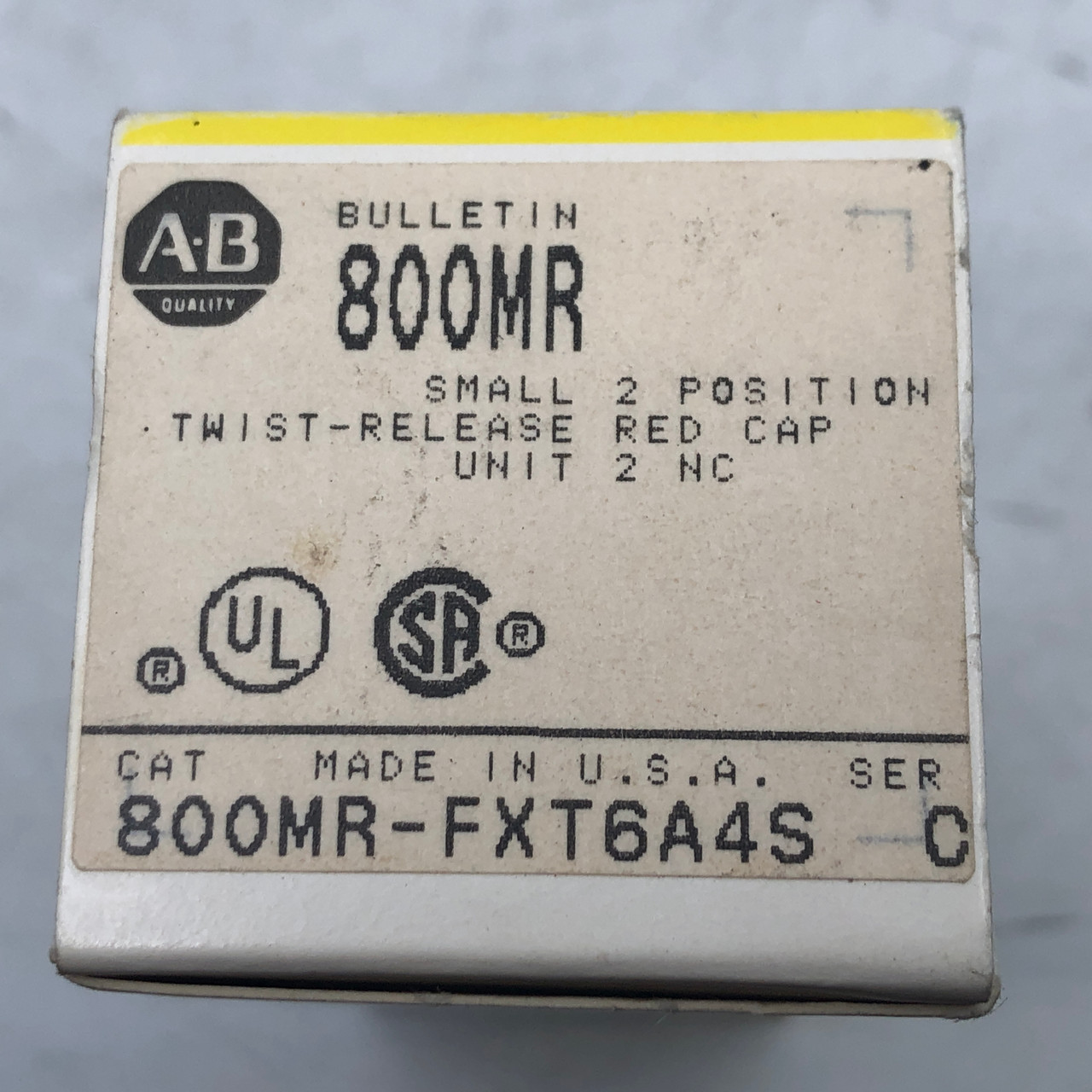 ALLEN BRADLEY 800MR-FXT6A4S SER C SMALL 2 POSITION TWIST-RELEASE RED CAP - NEW