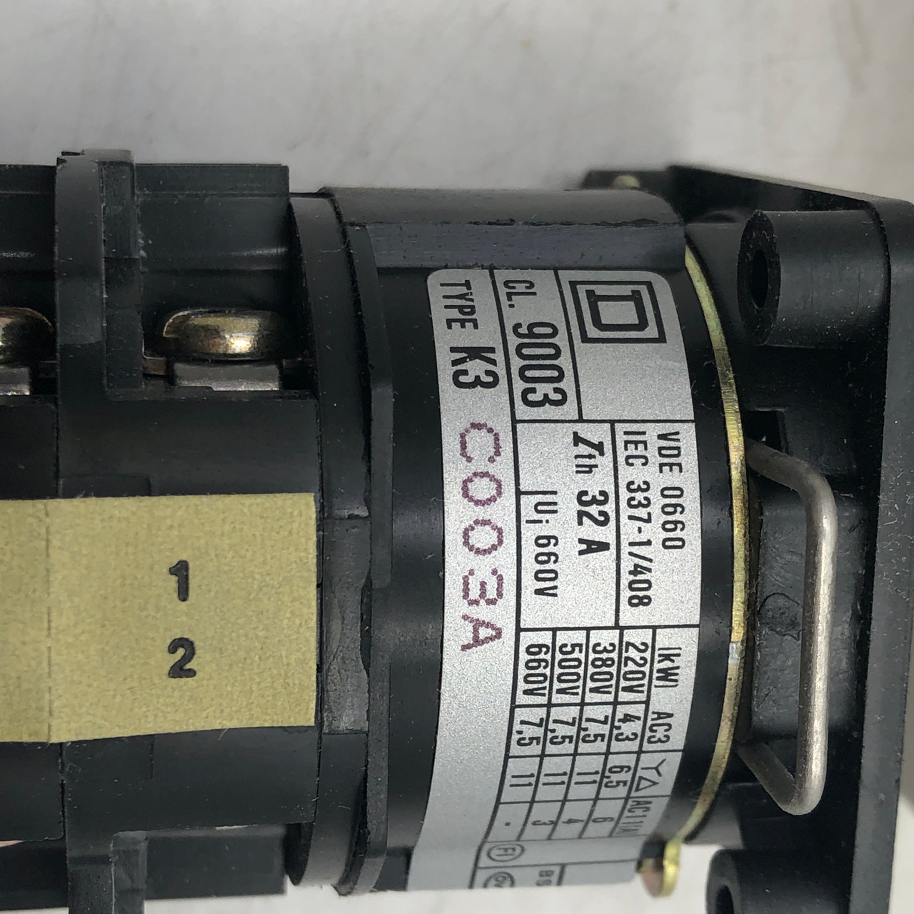 SQUARE D 9003-K3C003A 32A 7.5kW 660V CONTACT BLOCK ON/OFF SWITCH - NEW