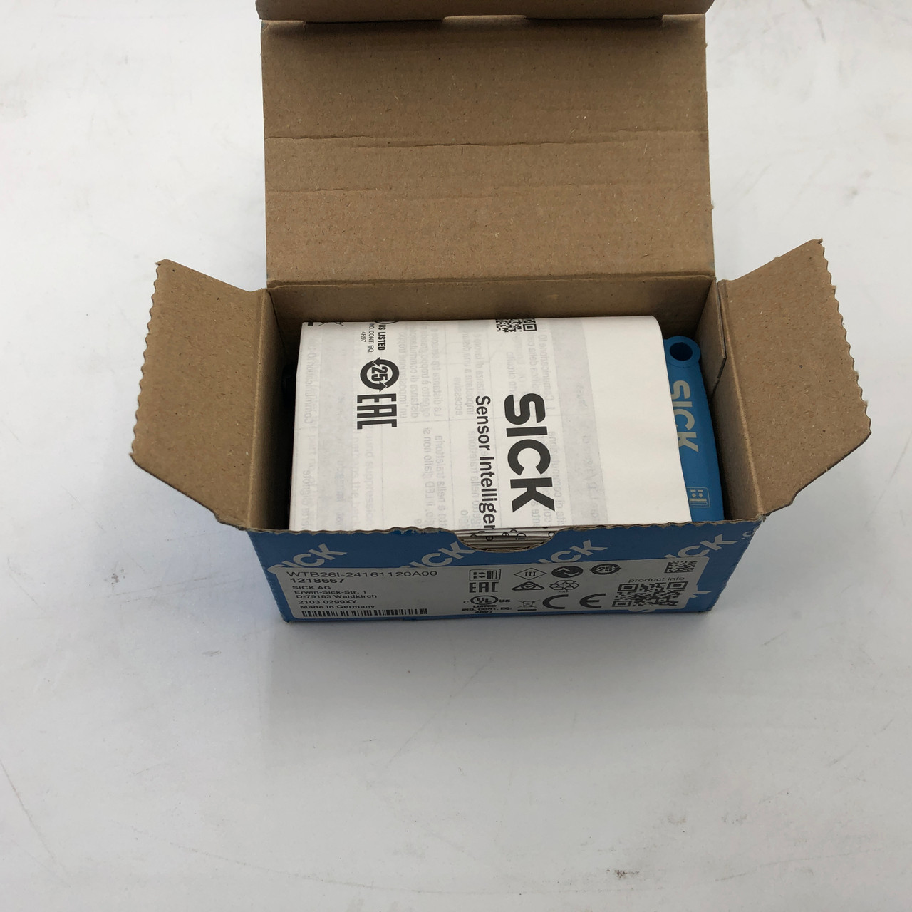 SICK WTB26I-24161120A00 PHOTOELECTRIC PROXIMITY SENSOR - NEW