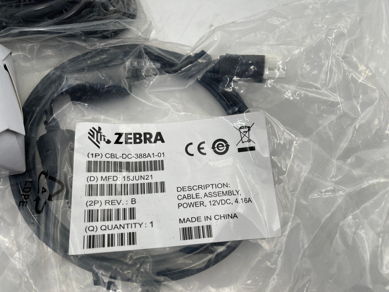 ZEBRA CRD-TC7X-SE2EPP-02 2-BAY SHARECRADLE BASE CHARGER W/ CABLES - NEW