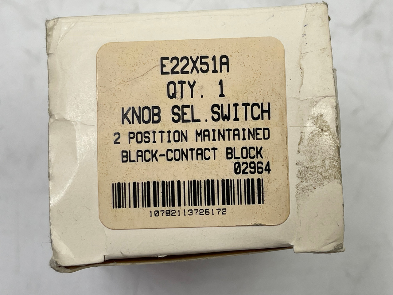 CUTLER HAMMER E22X51A 2 POSITION MAINTAINED BLACK OPERATOR SELECTOR SWITCH - NEW