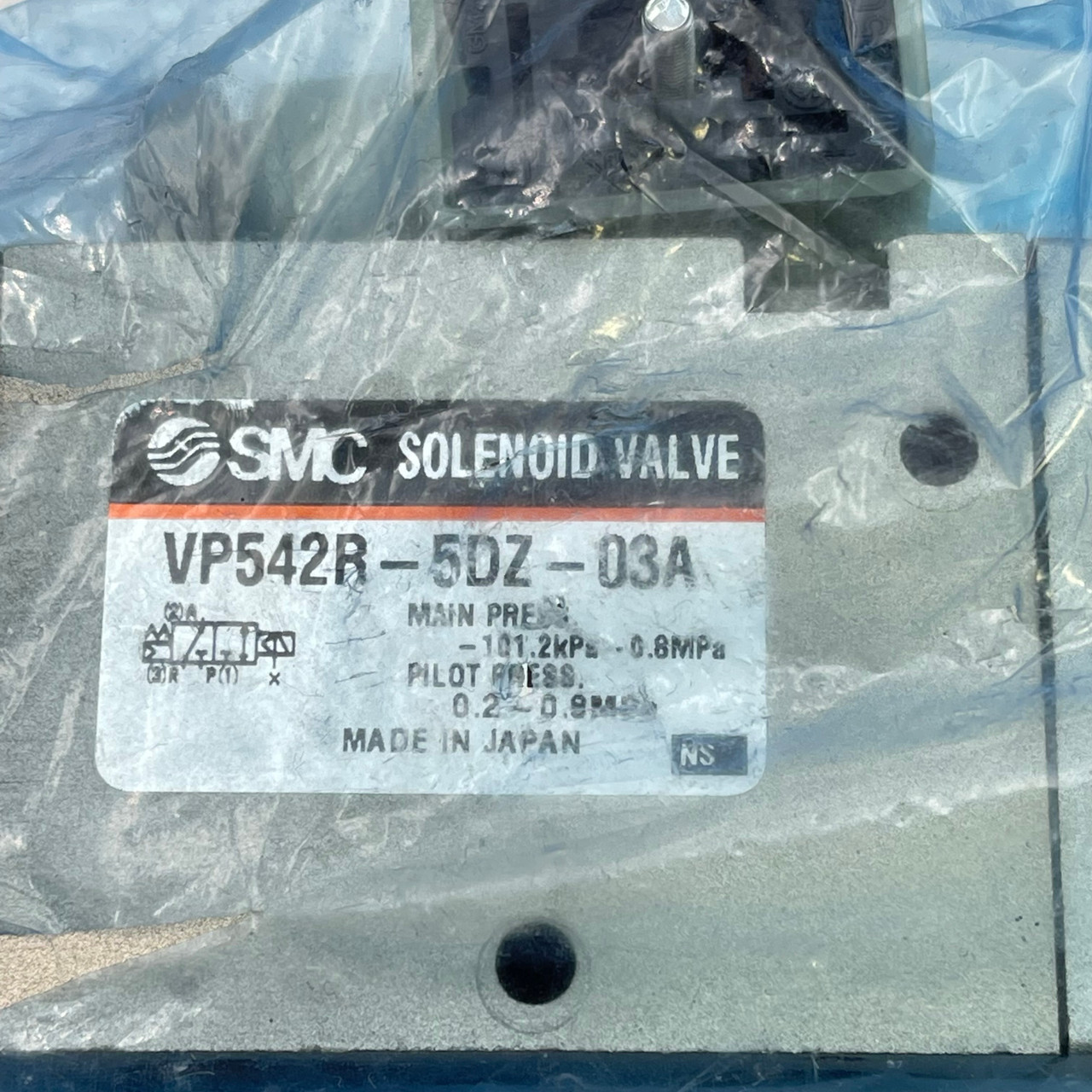 SMC VP542R-5DZ-03A 24VDC 0.2-0.8MPs PILOT PUSH SOLENOID VALVE - NEW