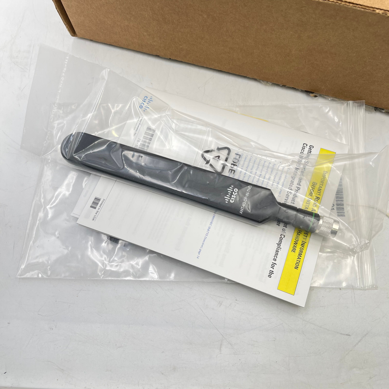 CISCO IR809G-LTE-NA-K9 V04 Industrial 4G LTE Router - North America New Open Box