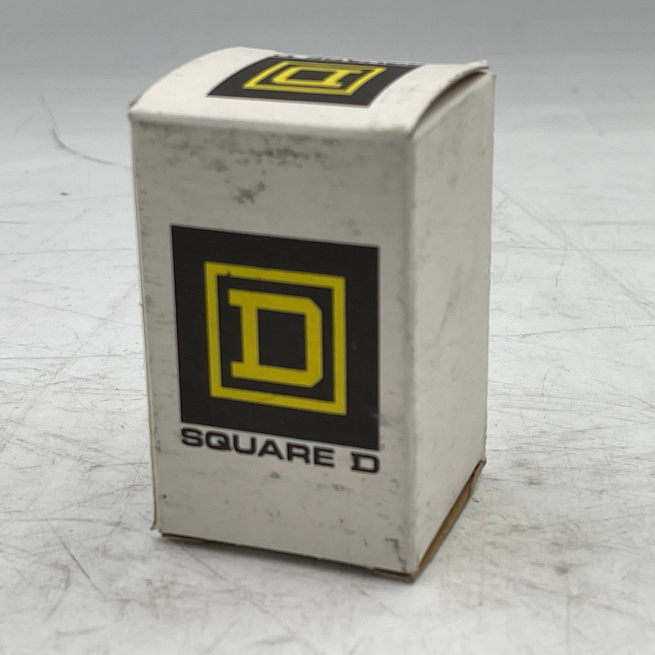 SQUARE D 8501-NR52 (Relay Socket, Double Tiered, 8 PINS) QTY 5 NEW