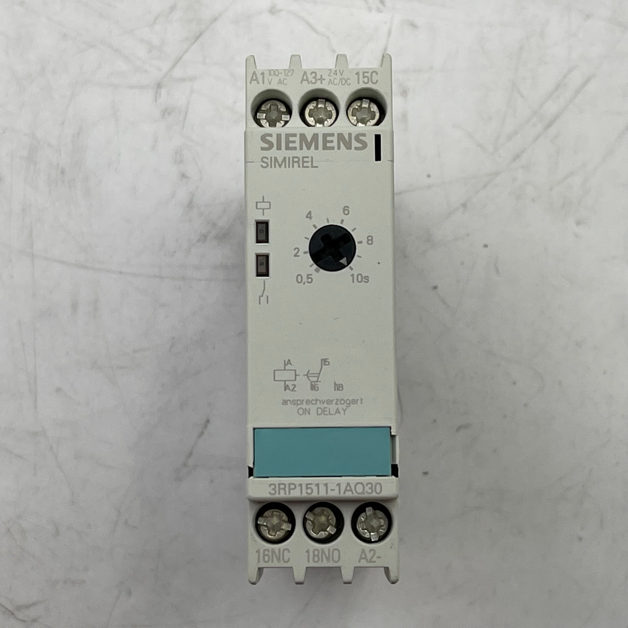 SIEMENS 3RP1511-1AQ30 100/127VAC 50/60HZ 24VAC/DC 0.5-10S TIME DELAY RELAY - NEW