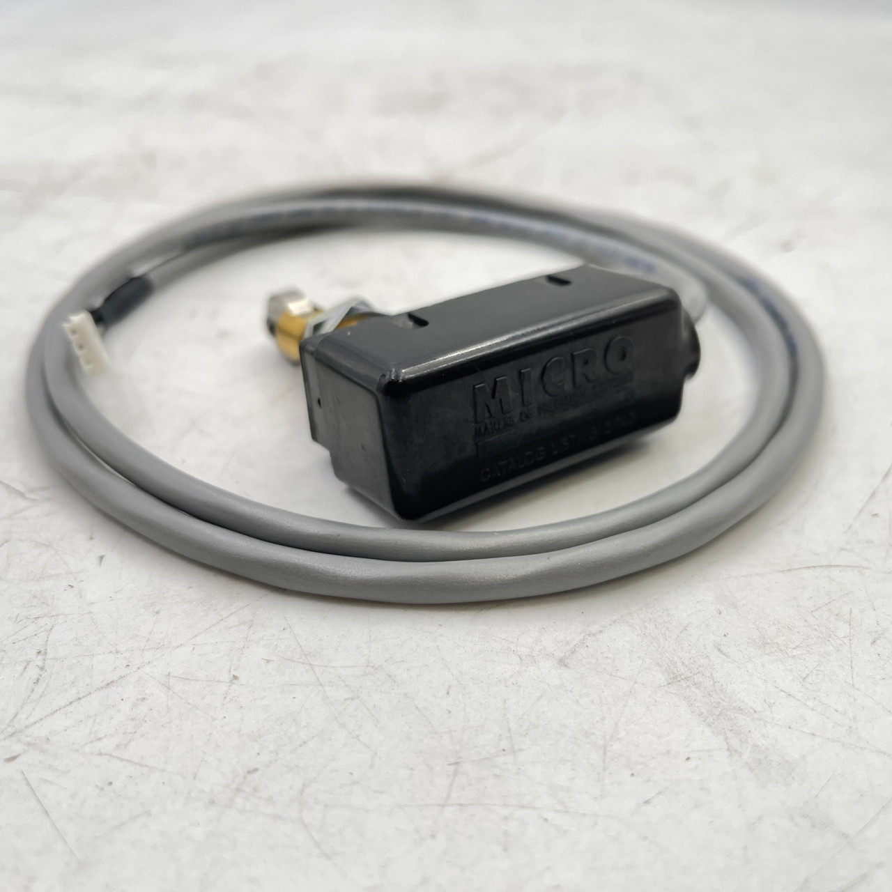 Omron Z-15GQ21-B Panel Mount Cross Roller Snap Action Switch New QTY 2