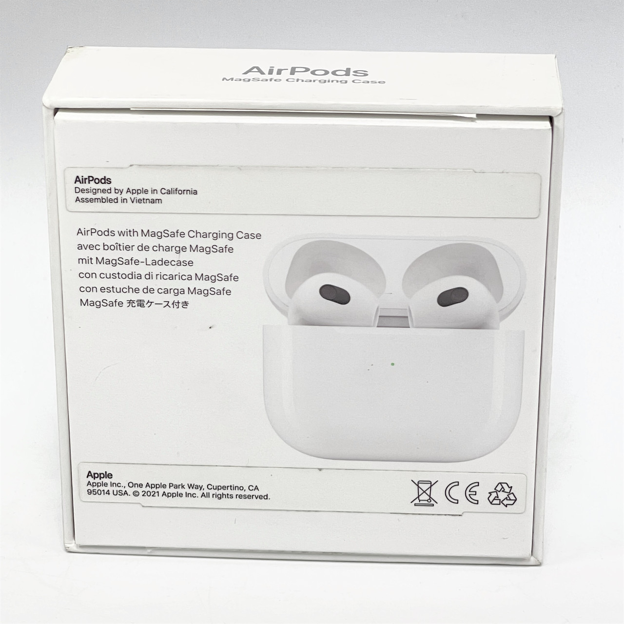 APPLE AIRPODS 3RD GENERATION WITH MAGSAFE CHARGING CASE MME73AM/A - NEW OPEN BOX