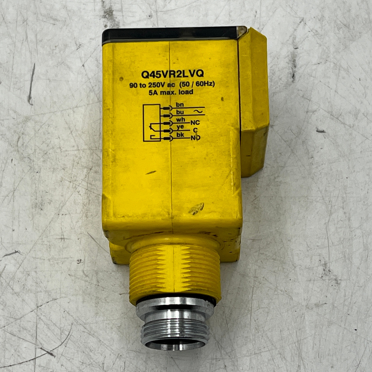 Banner Q45VR2LVQ 90-250VAC Photoelectric Sensor