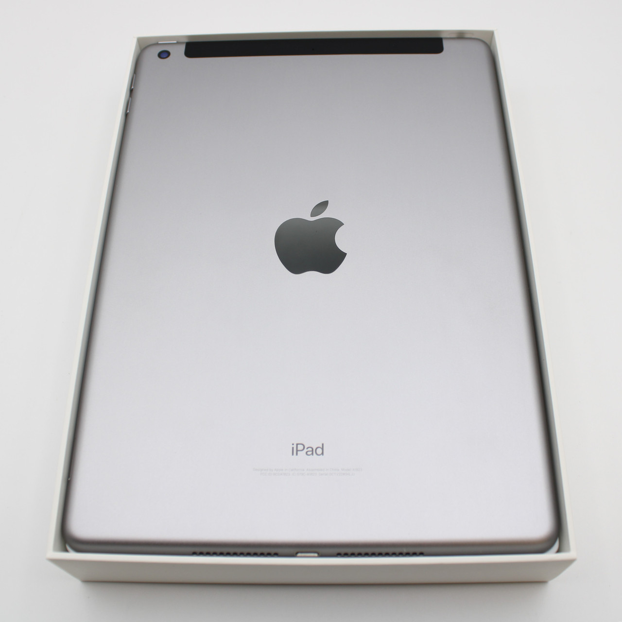 Apple iPad 5th Gen 9.7" Wi-Fi + 4G 32 GB Unlocked Space Gray - New Open Box