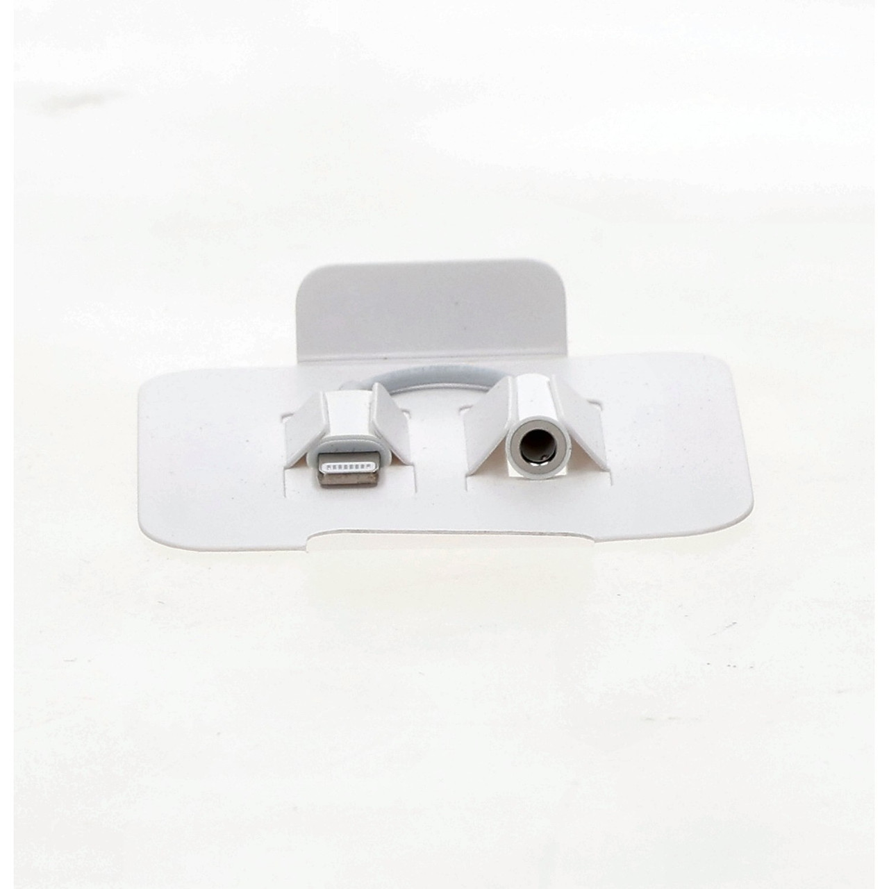 Apple Lightning to 3.5mm Audio Headphone Adapter MMX62AM/A - New Open Box