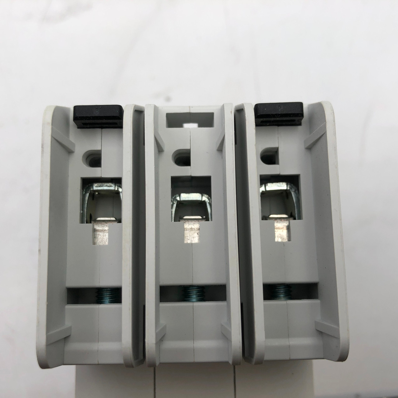 Allen Bradley 1489-A3D150 Circuit Breaker 3-Pole 15A 480Y/277V New QTY 5
