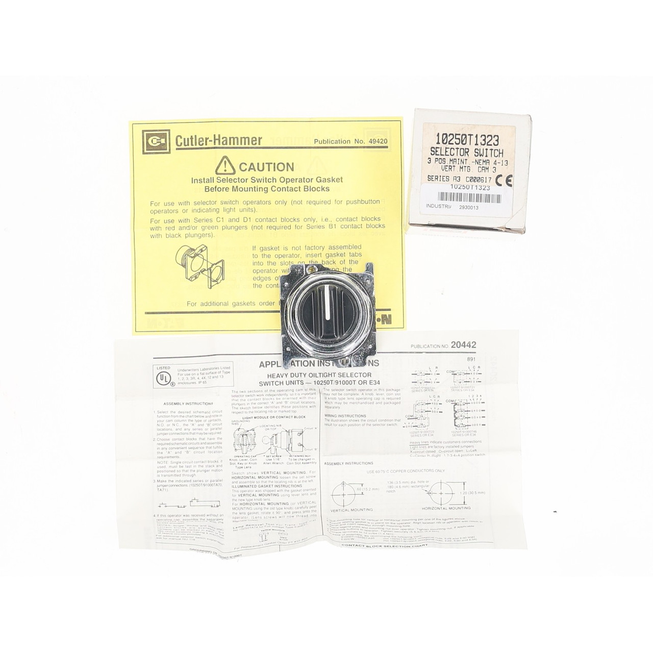 Cutler Hammer 10250T1323 Selector Switch 3-Position Maintained Knob Switch - New