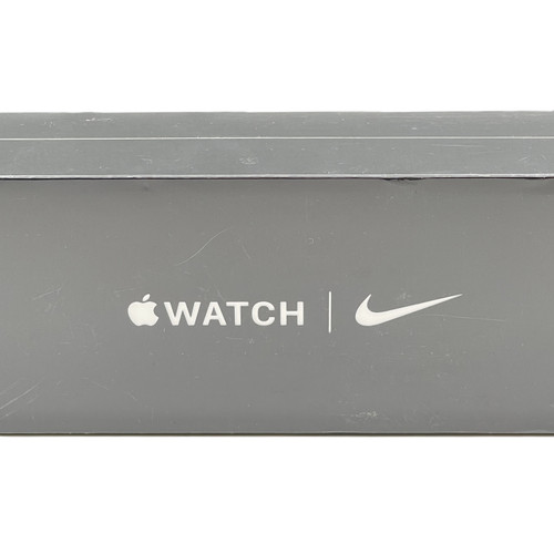 Apple Watch Series 6 (40 mm GPS) Gray AL Body Black Nike Band - New