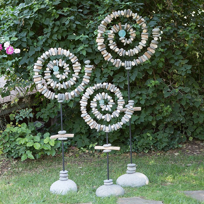 Spiral Garden Stand with Glass Ball - Garden Cottage