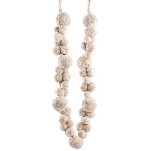 Pompon Garland