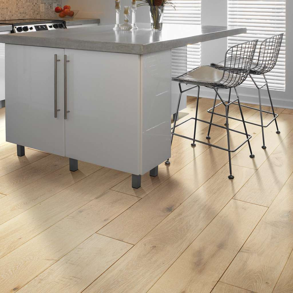 GAHGA ガオー上手　床上手 Buy Shaw Castlewood Oak Hardwood at Georgia Carpet for A Low Price