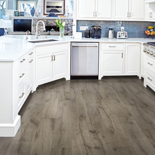QuickStep NatureTEK Select Reclaime 7 1/2" Laminate Plank Room Scene