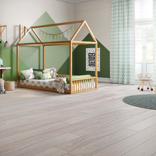 Triangulo Nordic Brazilian Oak 7 1/2" Exotic Engineered Hardwood Plank Room Scene